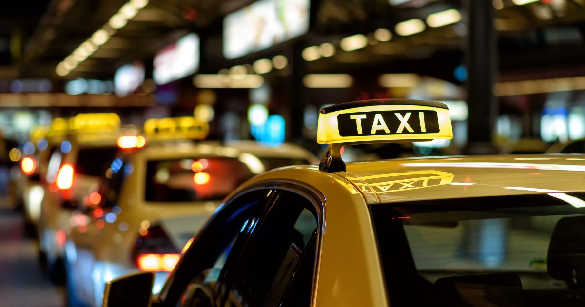 Complete Guide to Taxi & Tempo Traveller Fares in India (2025)